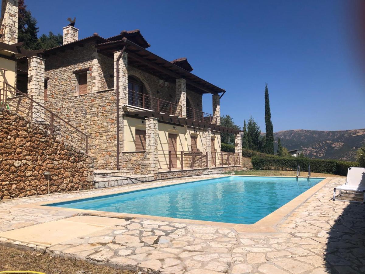 Luxurious Maisonette In The Countryside With A Pool Калаврита Екстериор снимка